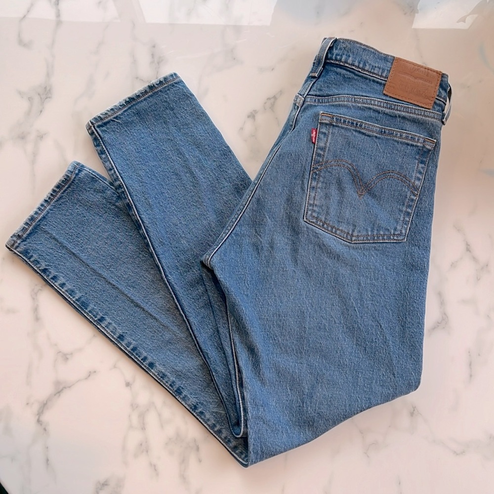 Levi’s Wedgie High Waisted Jeans (Size 27)